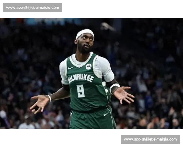 波蒂斯三年 4400 万续约雄鹿 超值合同锁死内线核心助字母冲冠 波蒂斯三年 4400 万续约雄鹿 超值合同锁死内线核心助字母冲冠